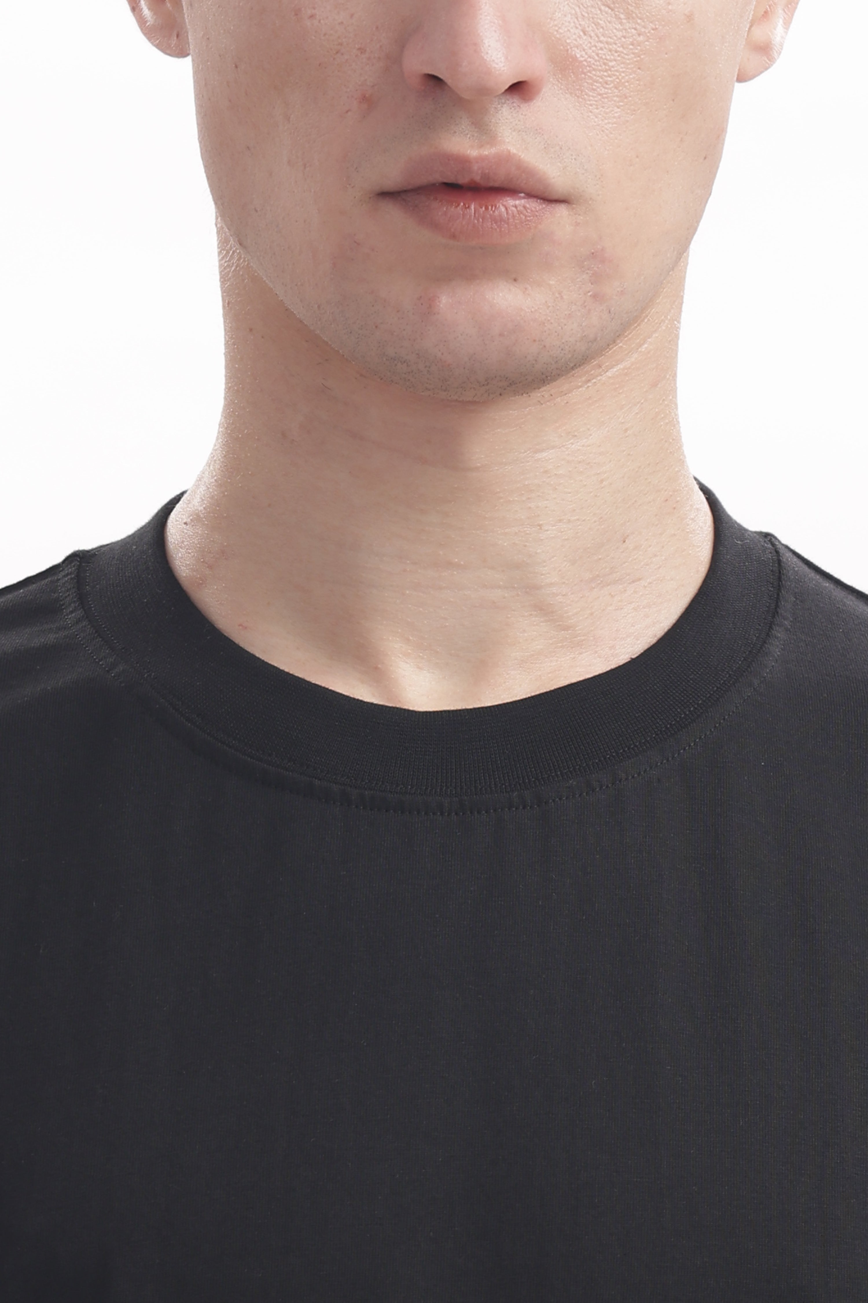 Black plain 210 GSM Premium Cotton Oversized T-Shirt – Unisex Comfort Fit