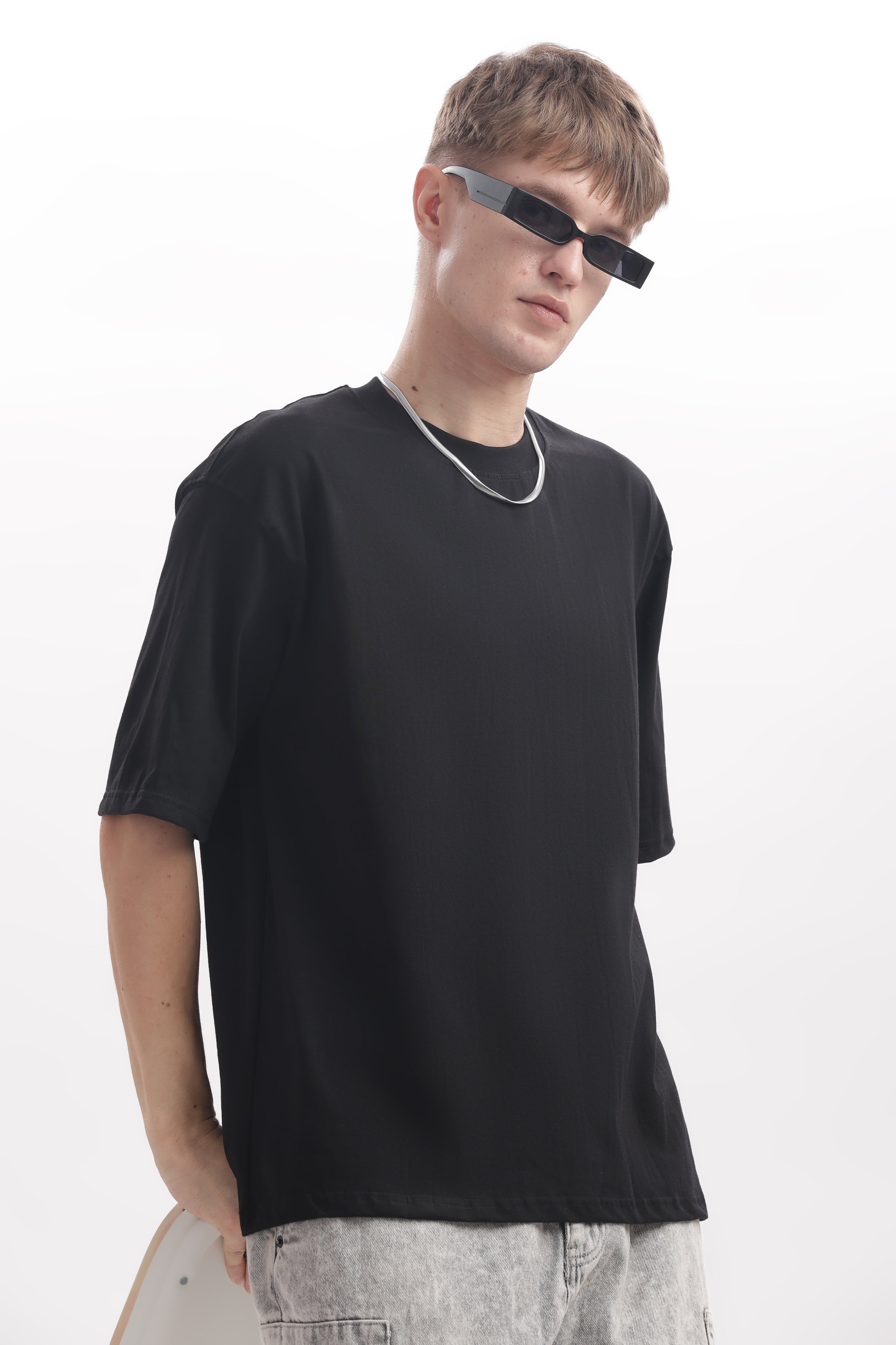 Black plain 210 GSM Premium Cotton Oversized T-Shirt – Unisex Comfort Fit